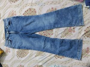 Kraus Blue Denim botcut high waist Jeans