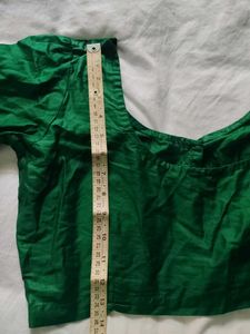 two no lining blouse with silk like borders