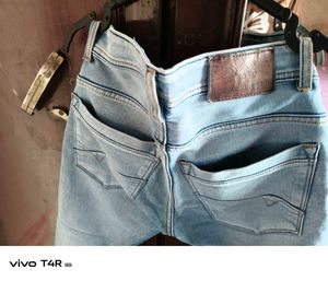 Light Wash Slim Fit Jeans