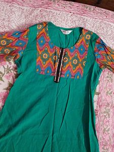 Vibrant Green Kurta with Geometric Sleeves