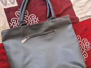 Stylish Quilted Handbag