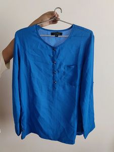 New Blue Top In Good Condition