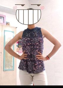 Floral Lace Sleeveless Top
