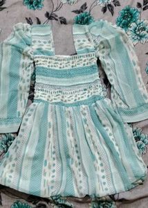 Chic Teal &amp; White Printed Peplum Top