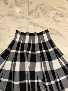 Chic Plaid Pleated Skirt