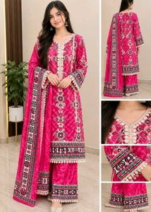 Pakistani Elegant Pink Kurta Set with Dupatta
