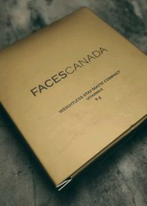Faces Canada Weightless Compact
