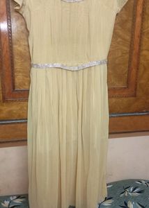 Elegant Gold Midi Dress