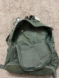 Vintage green utility backpack🎒