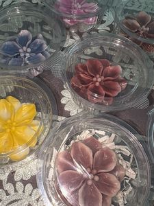 Set of 8 Floral Candles