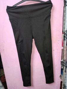 Black Active Leggings with Pockets