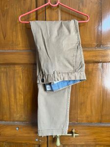 GAP Men's Khaki Chinos