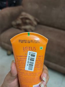 Lotus Herbals Safe Sun MatteGel SPF 50