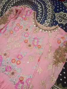 Elegant Pink Embroidered Kurta