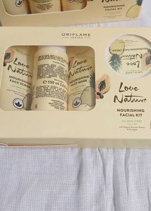 Oriflame Love Nature Fruit Facial Kit
