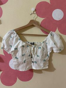 White Paisley Print Puff Sleeve Crop Top