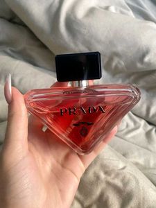 PRADA PARADOXE INTENSE Perfume