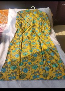 Combo 🛍🥳🌞🏖️Summer Spl Cotton Kurtis