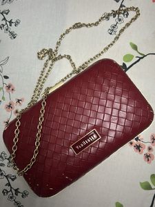 Van Heusen Red Woven Clutch Bag
