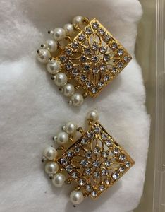 Elegant Pearl &amp; Gold Choker Set