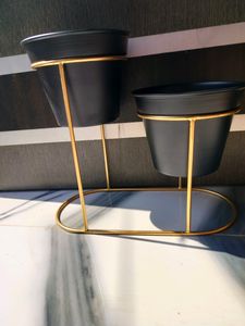 New Solid Metal Pots With Stand Small Size