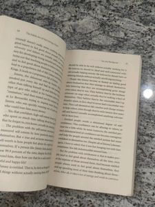 Subtle Art Of Not Giving A F By Mark Manson