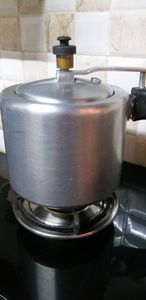 used prestige pressure cooker 3ltr capacity.