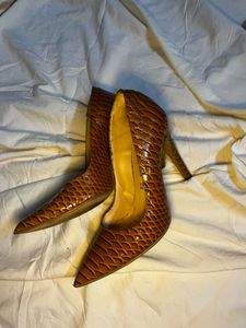 Chic Brown Snake Print Stiletto Heels