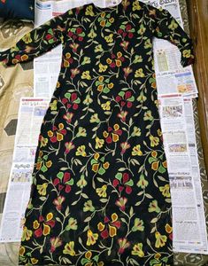 Beautiful Floral Embroidered Kurta