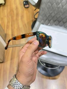 Ray-Ban Wayfarer Sunglasses - Green