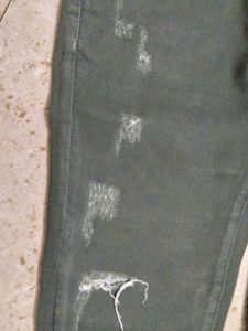 Distressed Olive Skinny Jeans (3 time used)