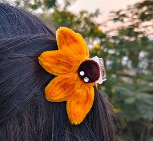Cute Floral Hair Clip