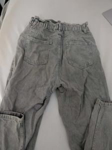 Stylish Grey Wide-Leg Denim Jeans