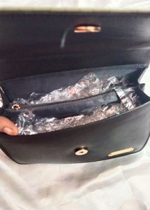 🆕Sling Bag With Chain