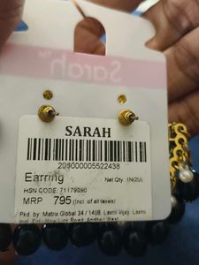 Designer Black &amp; Pearl Jhumka Earrings