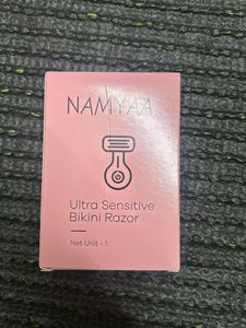 NAMYAA Ultra Sensitive Bikini Razor