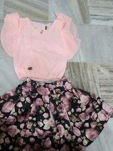 Cute Pink Top &amp; Floral Skirt Set