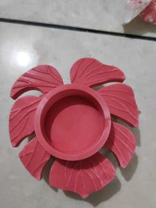 Decorative Flower T light candle holder concrete