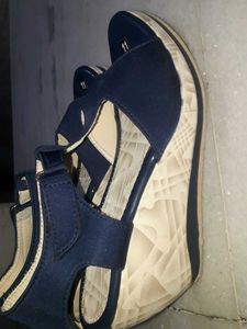 Navy Blue Heels With Gorgeous look💘💥