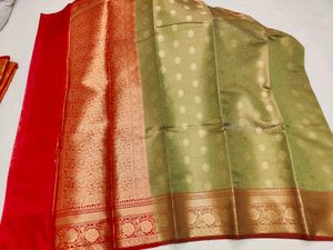 Banarasi Tanchoi Lime Silk Saree