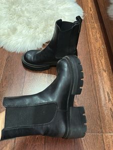 Black Chunky Platform Chelsea Boots
