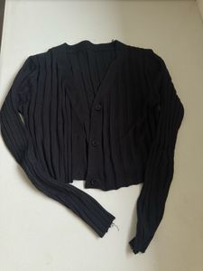 Black Cropped Cardigan