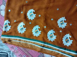 Elegant 😍 Brown Paisley Saree