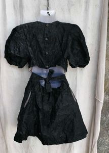 I. Black Puff Sleeve Textured Dress