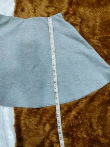 H&amp;M Grey A-Line Mini Skirt
