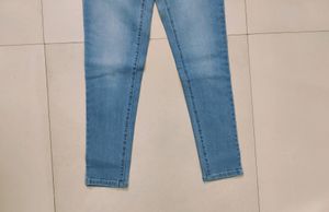 Women Casual Jeans.  New With Tag. Unused Product.