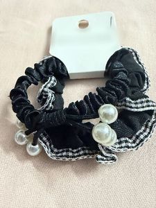 Cute Hair Accessories Set of 3(brand new)