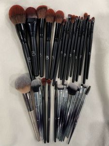 DUCARE Makeup Brush Set of 30