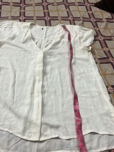 Elegant White V-Neck Top