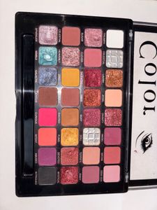 Eyeshadow palette